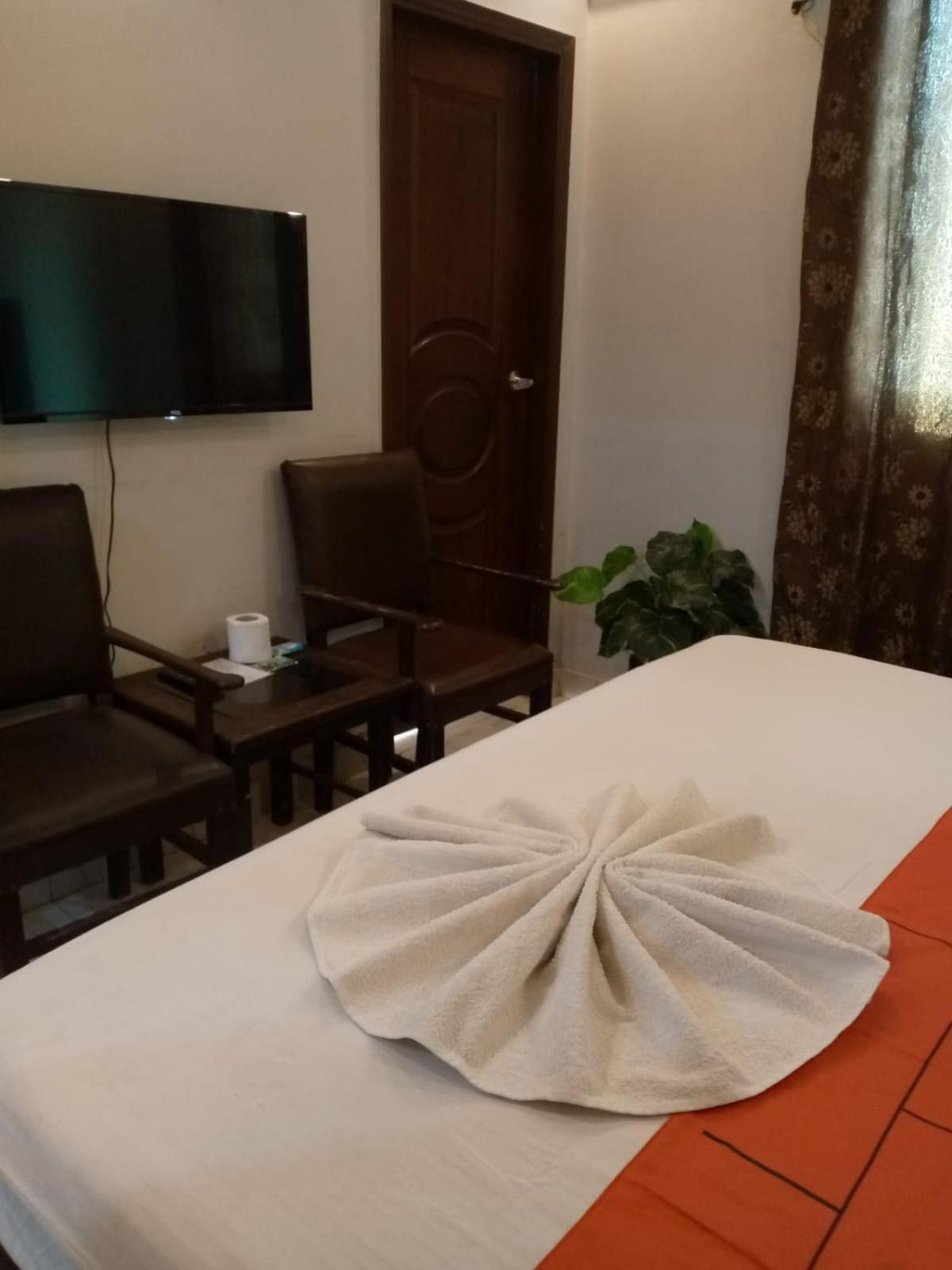Goho Rooms Badar Karachi Ngoại thất bức ảnh