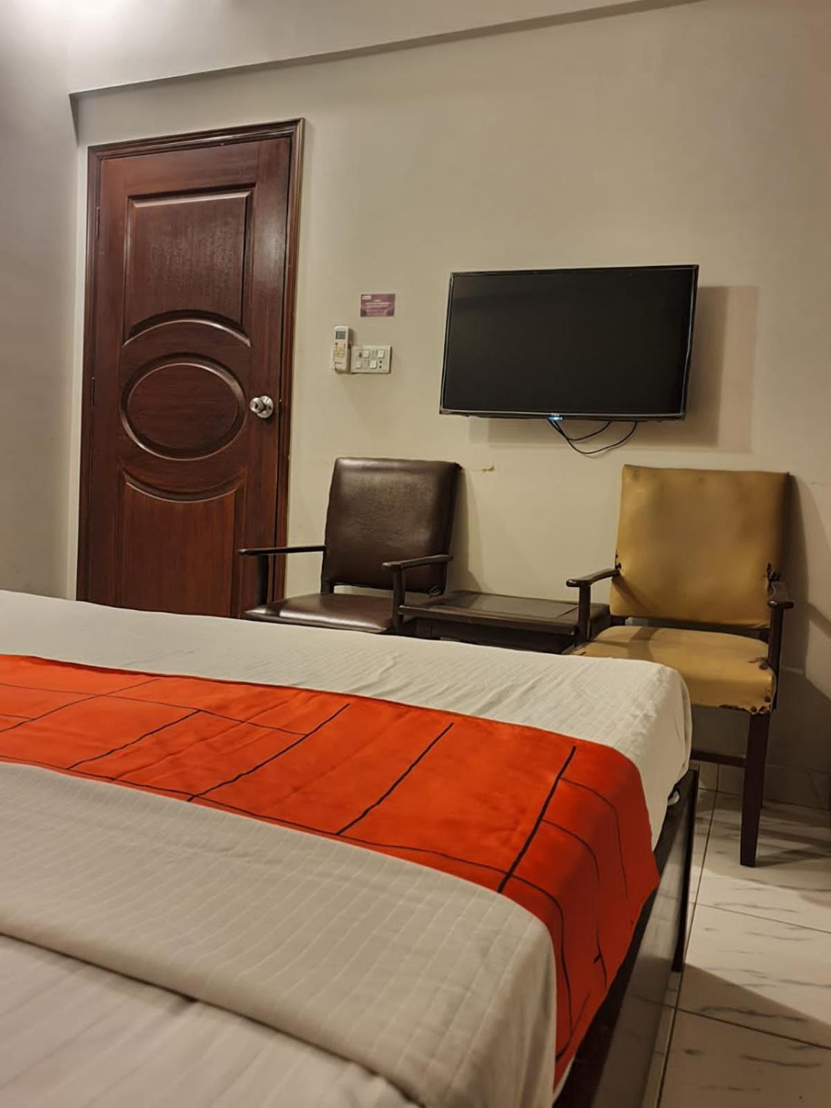 Goho Rooms Badar Karachi Ngoại thất bức ảnh