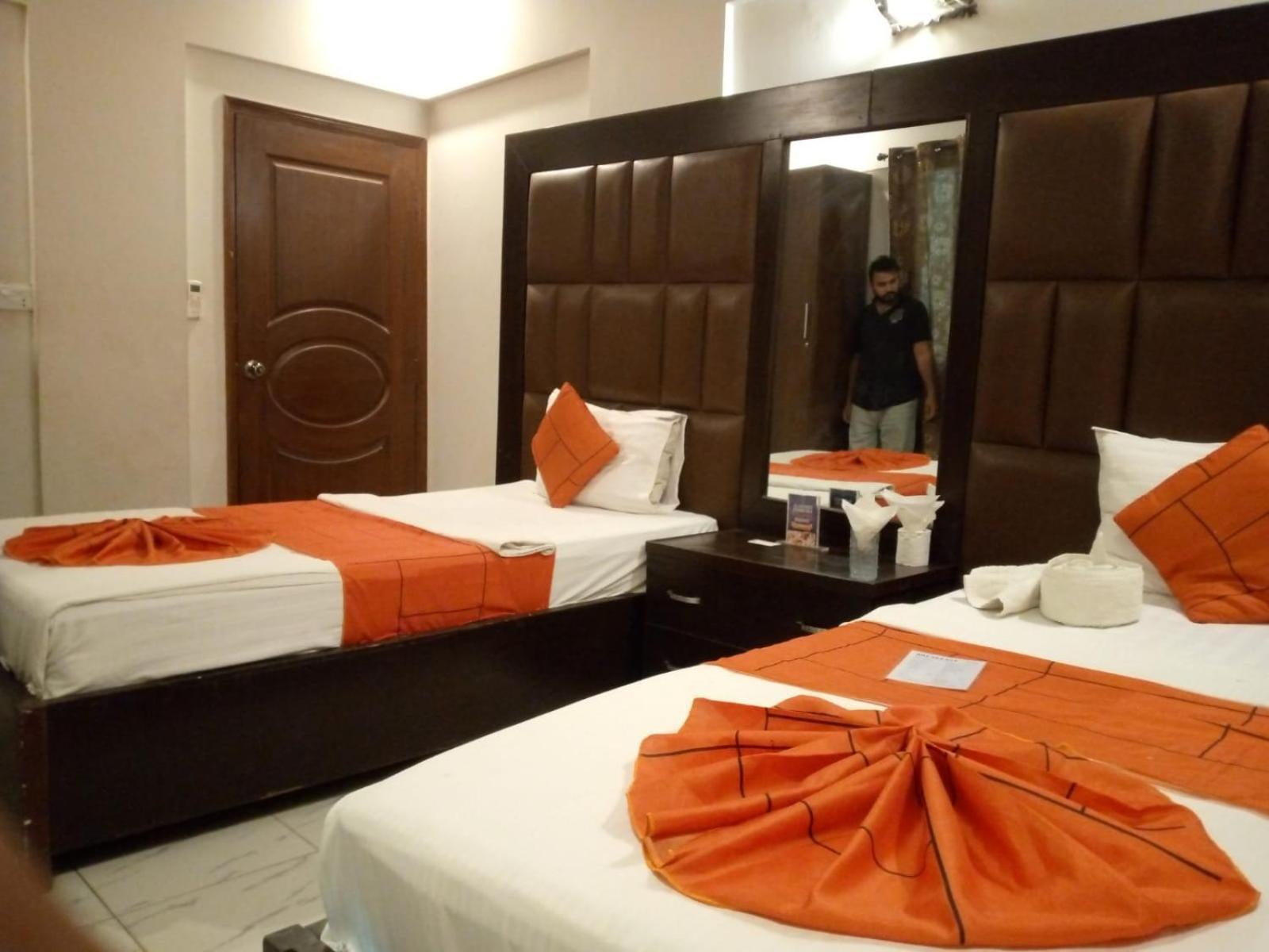 Goho Rooms Badar Karachi Ngoại thất bức ảnh