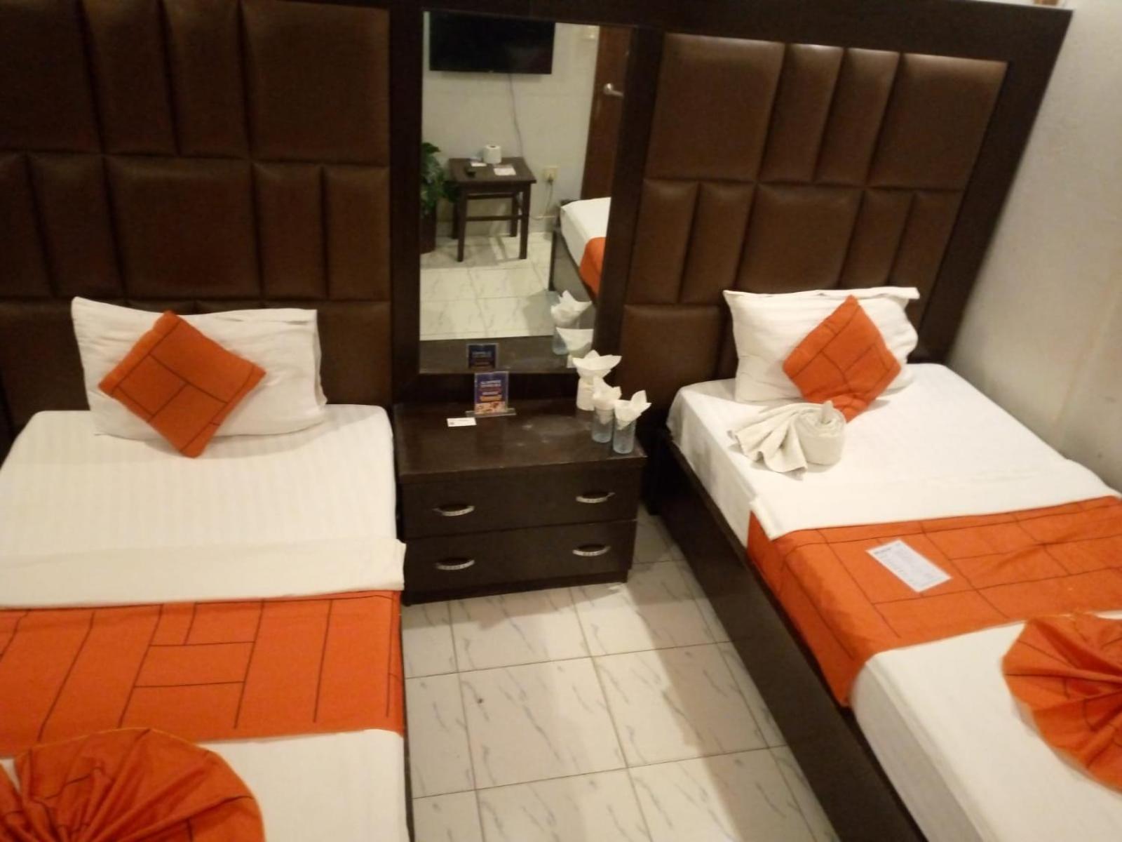 Goho Rooms Badar Karachi Ngoại thất bức ảnh