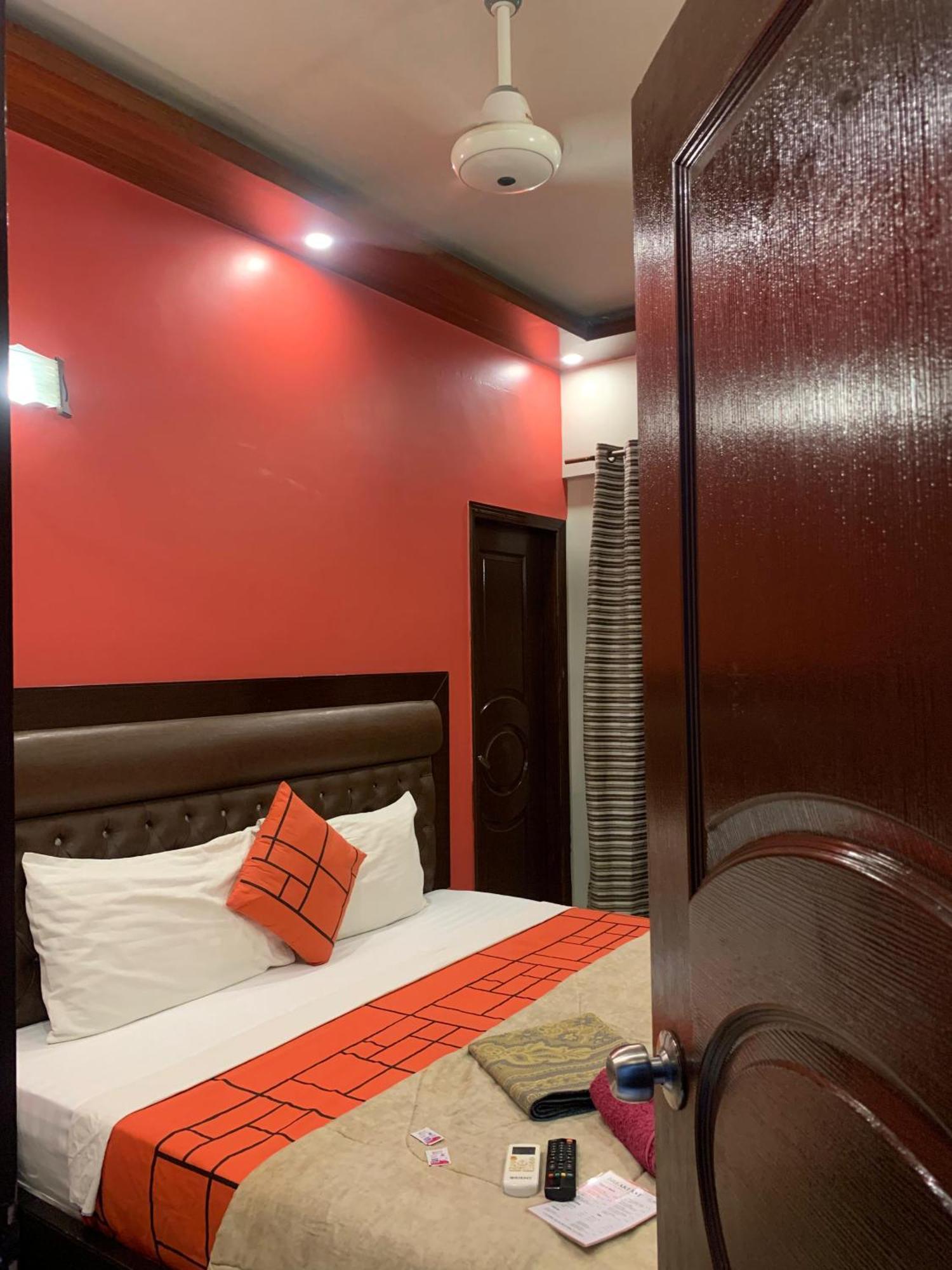 Goho Rooms Badar Karachi Ngoại thất bức ảnh